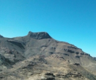 جبل القتب في نهم الذي سيطرت عليه القوات الحكومية